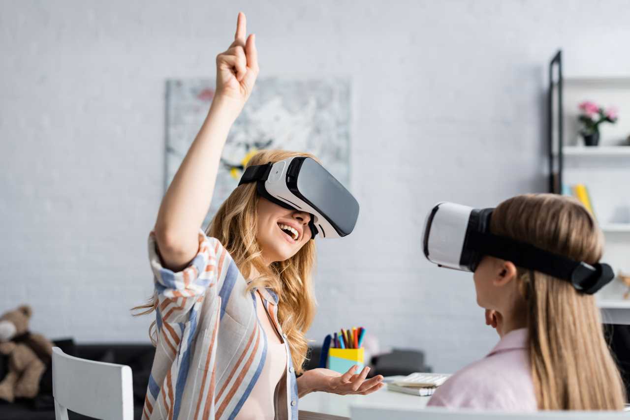 Immersive Learning: The Role of Extended Reality in Education